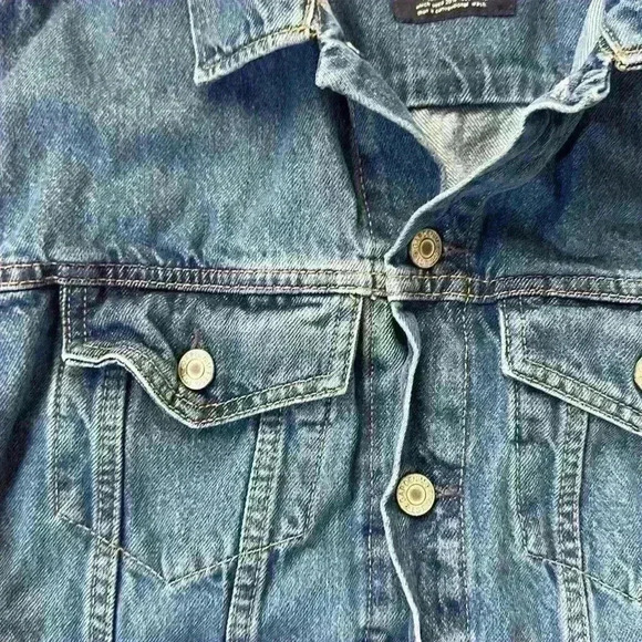 Gap Teen Classic Denim Jacket Size XL Excellent Condition - Picture 3 of 5